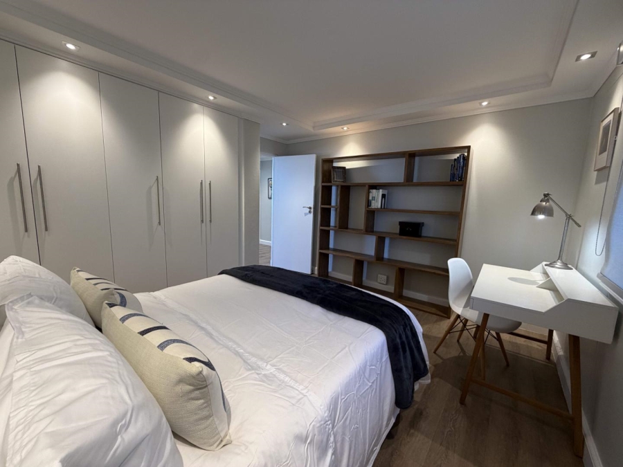 To Let 3 Bedroom Property for Rent in Sea Point Western Cape